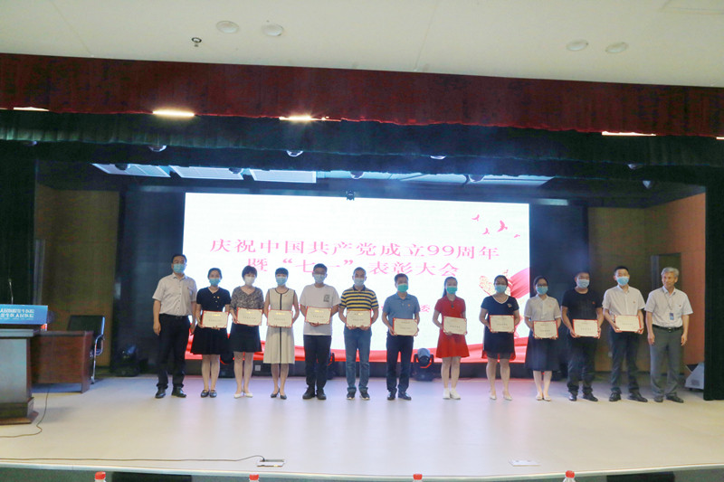 d2e55ffe317e466752ba3c7eb1997dc_副本.jpg